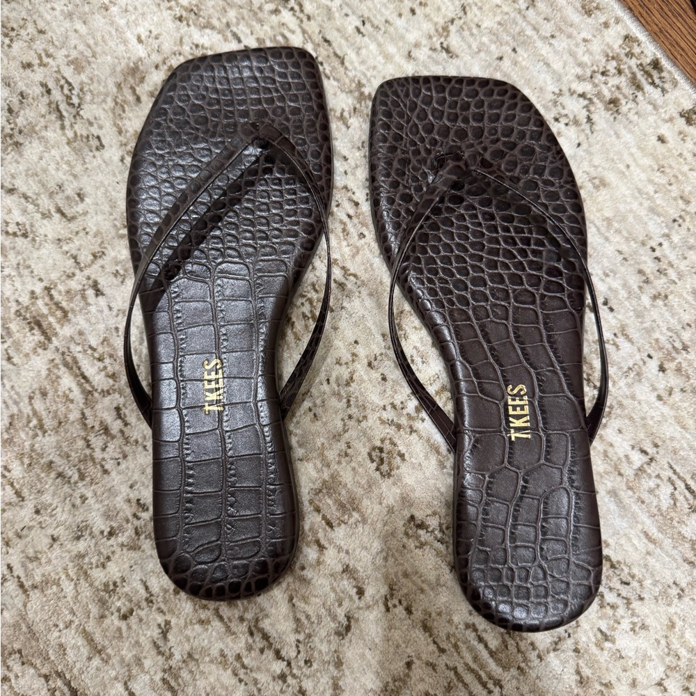 TKEES Brown Croc Women’s 8